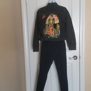 Upcycled VTG Nine Planet Jean Frida Kahlo